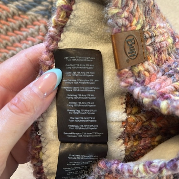 BUFF | Red and Pink Chunky Knit Pom-Pom Hat - Picture 7 of 7